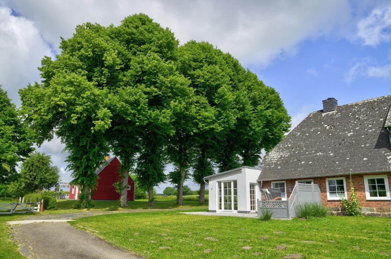 Fewo1846 - Rotes Haus - Idyllisch Gelegenes Haus Mit 2 Schlafzimmern Und Grossem Grundstueck Husby  Экстерьер фото